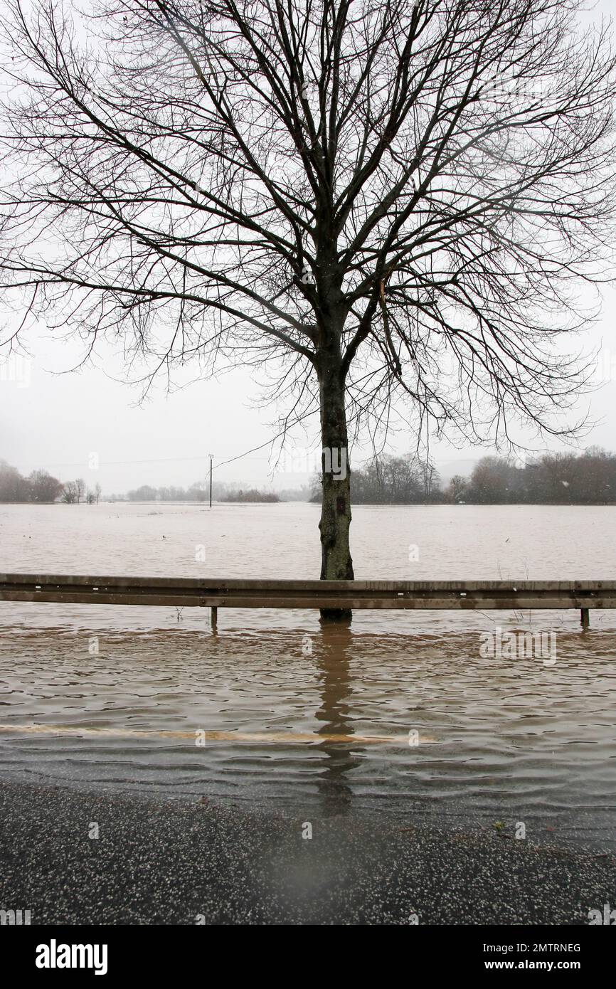 alluvione in germania hessen Foto Stock