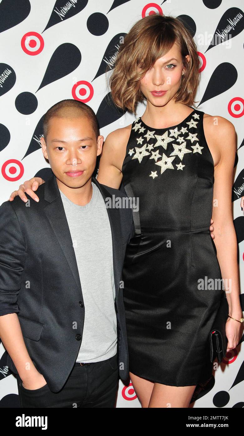 Jason Wu e Karlie Kloss all'evento di lancio Target + Neiman Marcus Holiday Collection. New York, 28th novembre 2012. Foto Stock