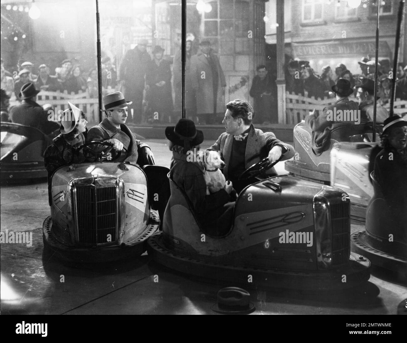 Le Quai des Brumes Port of Shadows anno : 1938 Francia Pierre Brasseur, Jenny Burnay, Jean Gabin, Michelle Morgan Direttore: Marcel Carné Foto Stock