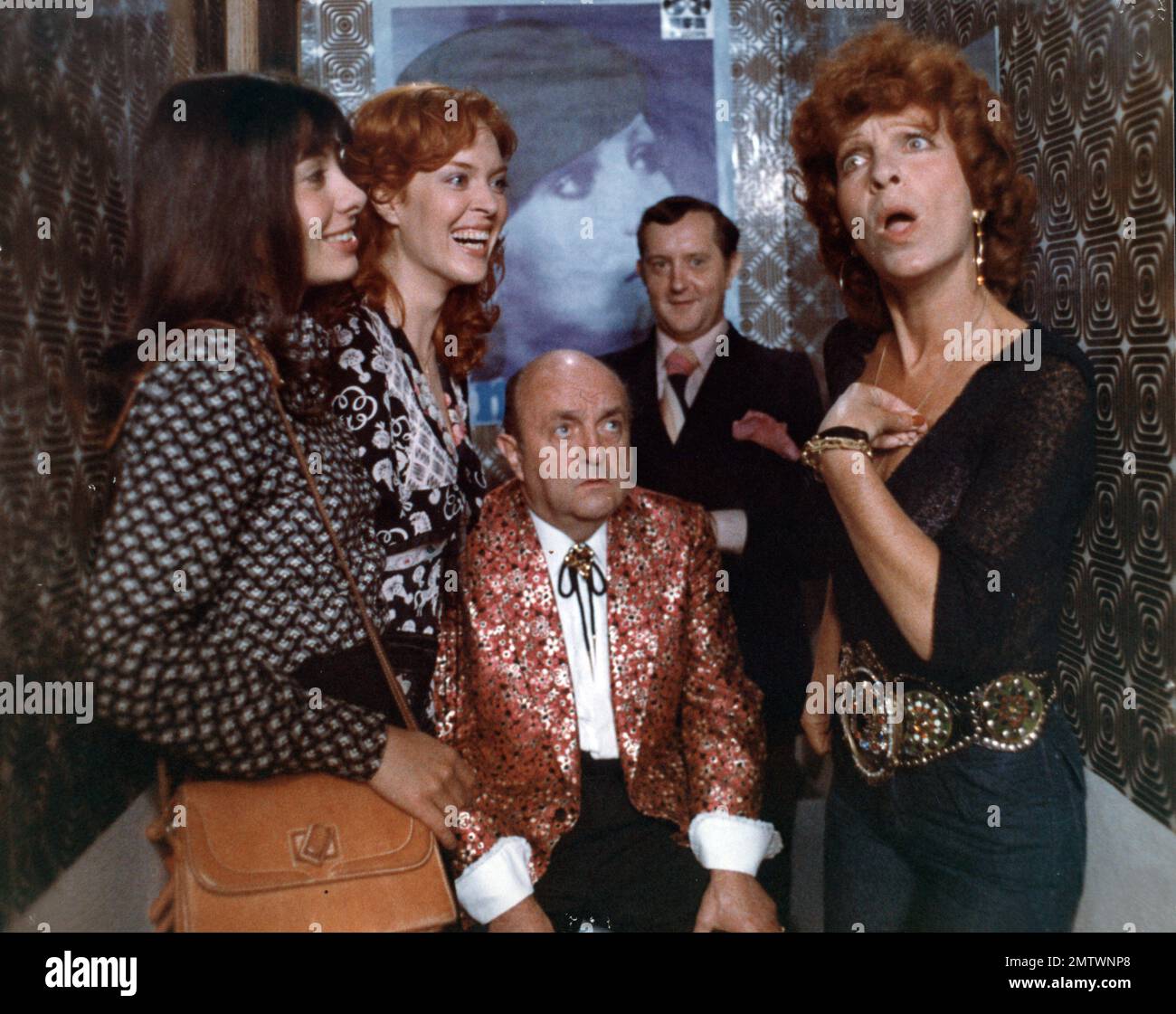 Bons baisers à lundi Bons baisers... à lundi anno : 1974 Francia Betty Mars , Evelyne Buyle , Bernard Blier , Jacques Ramade , Maria Pacôme Direttore: Michel Audiard Foto Stock