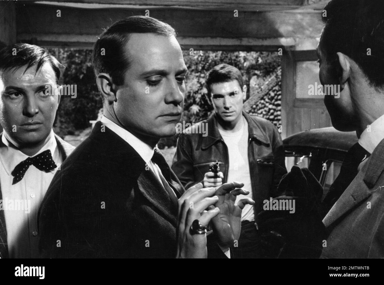 Des femmes disparaissent the Road to Svergogna anno: 1959 - Francia Philippe Clay, Robert Hossein, Jacques Dacqmine, Robert Lombard Direttore: Edouard Molinaro Foto Stock