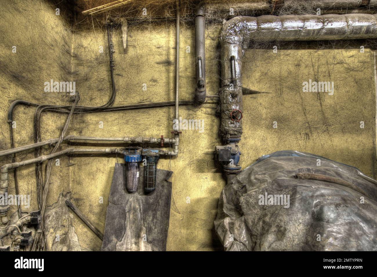 Derelict vecchio locale macchine Foto Stock