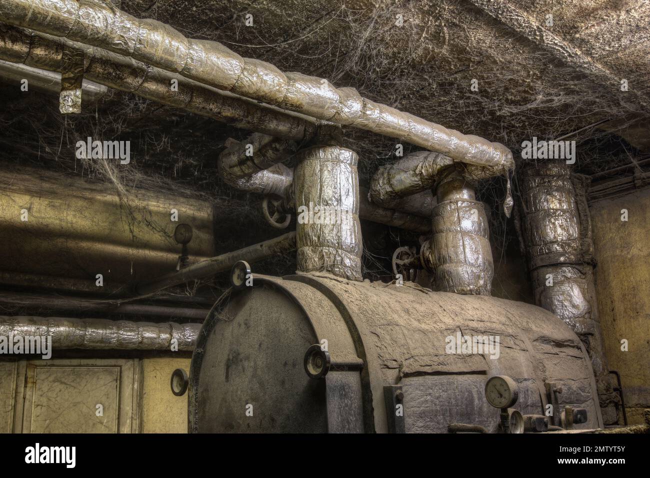 Derelict vecchio locale macchine Foto Stock