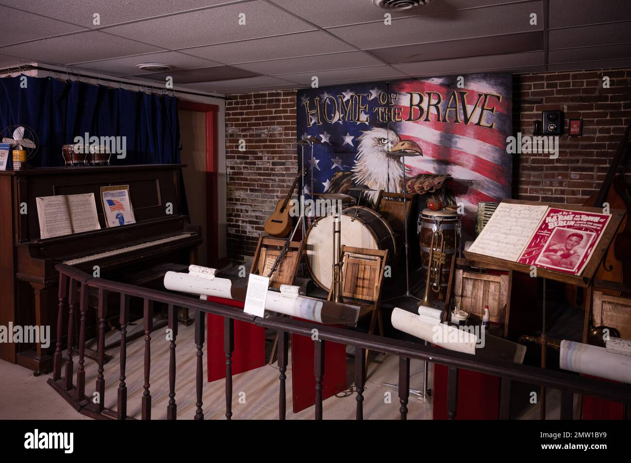 Il vecchio spazio per concerti acustici in un vecchio luogo a Pontiac, USA Foto Stock