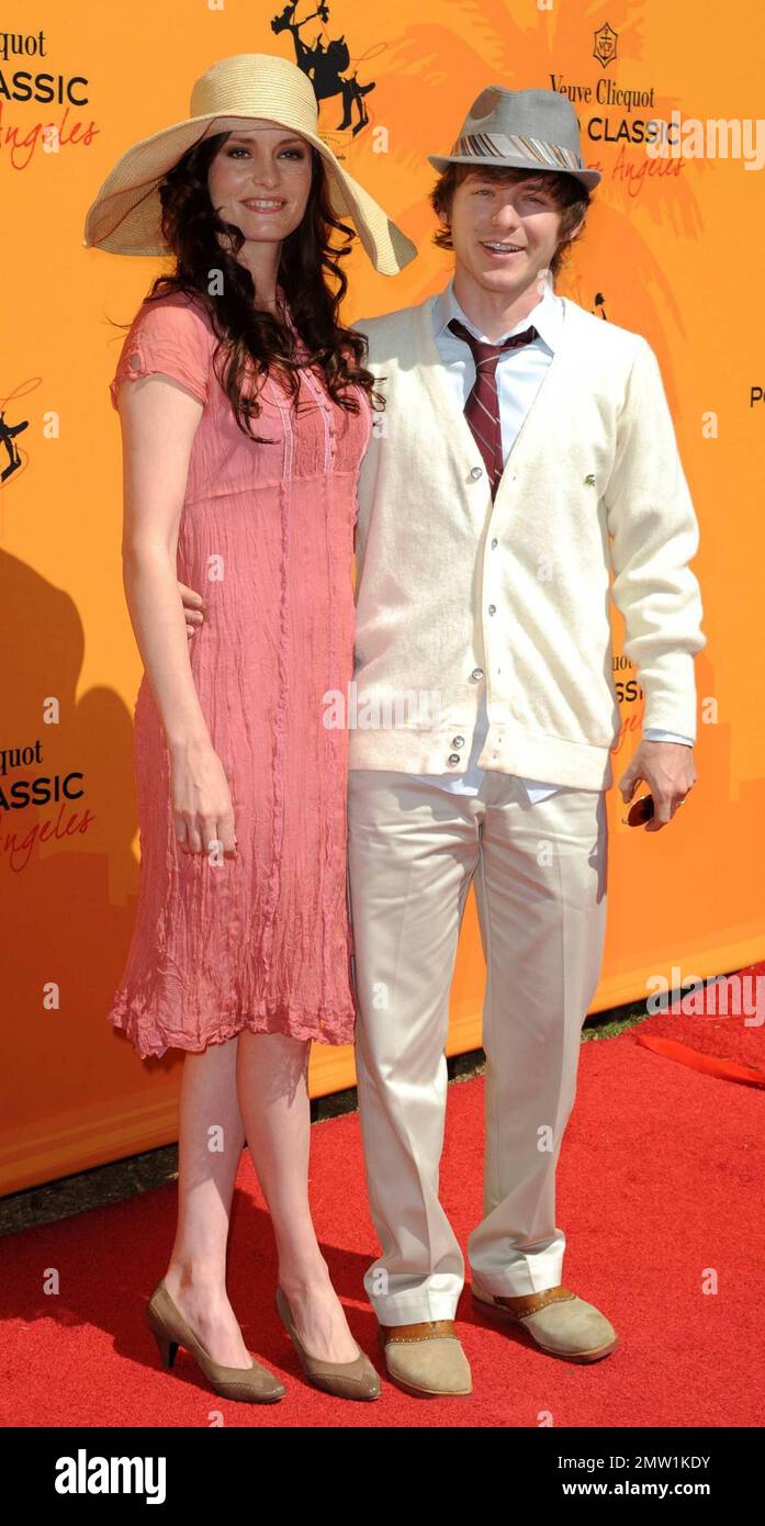 Gli attori Marshall Allman e la moglie Jamie Anne Allman arrivano al Veuve  Clicquot Polo Classic Los Angeles inaugurale che si tiene al Will Rogers  state Historic Park nelle Pacific Palisades, sostenendo