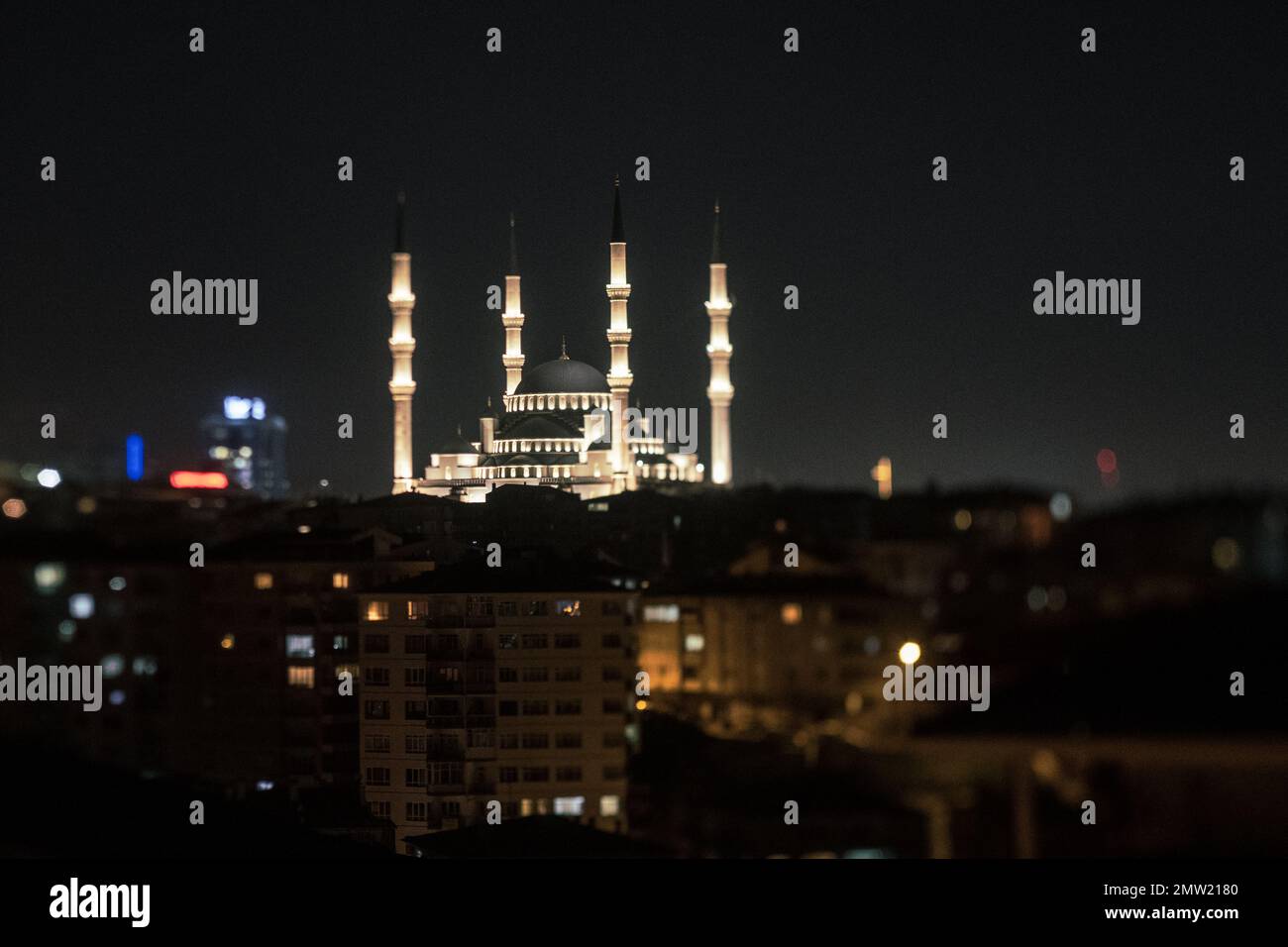 la moschea di kocatepe di notte Foto Stock