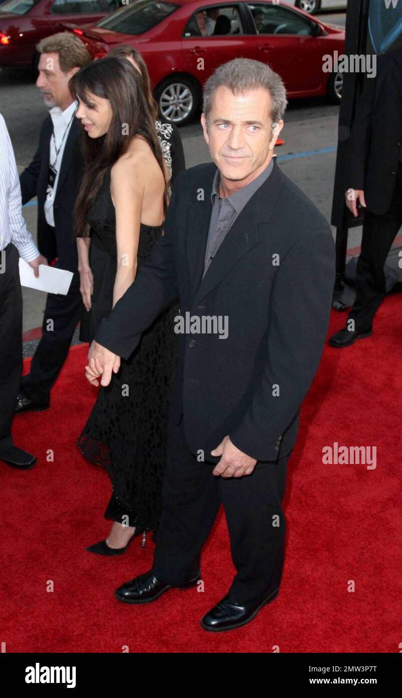 Mel Gibson e la fidanzata Oksana Grigorieva partecipano alla prima del film 20th Century Fox X-MEN ORIGINS:WOLVERINE al Graumans Chinese Theater di Hollywood. Los Angeles, CA 4/28/09 . Foto Stock
