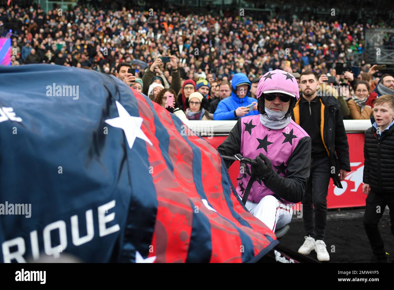 Vincennes, Francia. 29th Jan, 2023. Jean Michel Bazire vince il Prix d'Amerique 2023 con Hooker Berry - Prix d'Amerique 2023, gara di cavalli trotting, all'Ippodromo di Vincennes, in Francia, il 29 gennaio 2023. (Foto di Lionel Urman/Sipa USA) Credit: Sipa USA/Alamy Live News Foto Stock