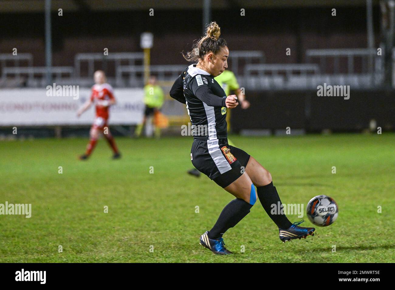 Aalst , 1 febbraio 2023, Sharona Tieleman (21) di Aalst ha ritratto durante una partita di calcio femminile tra Eendracht Aalst e Standard Femina de Liege il 15° giorno della stagione 2022 - 2023 della belga Lotto Womens Super League , mercoledì 1 febbraio 2023 ad Aalst , BELGIO . FOTO SPORTPIX | Stijn Audooren Foto Stock