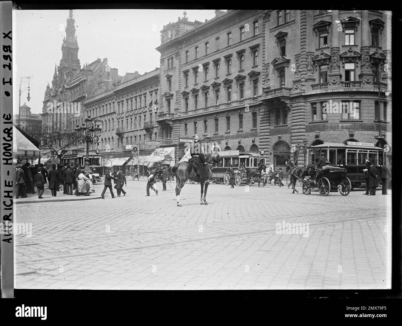 Budapest, Ungheria Carrefour , 1913 - Balcani - Jean Brunhes e Auguste Léon - (aprile 23 - giugno 9) Foto Stock