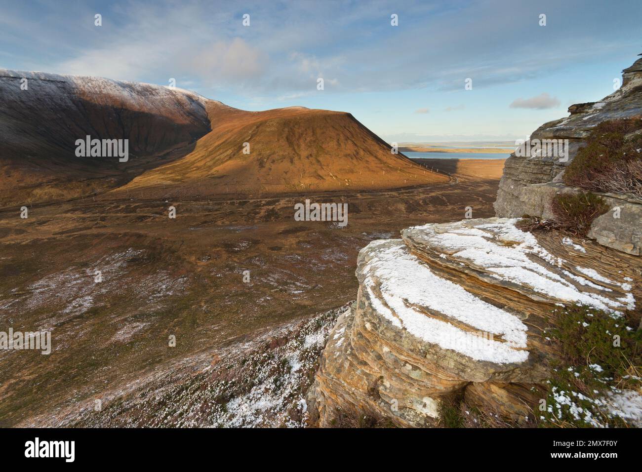 Vista da Dwarfie Hamars verso Ward Hill, Isola di Hoy Foto Stock