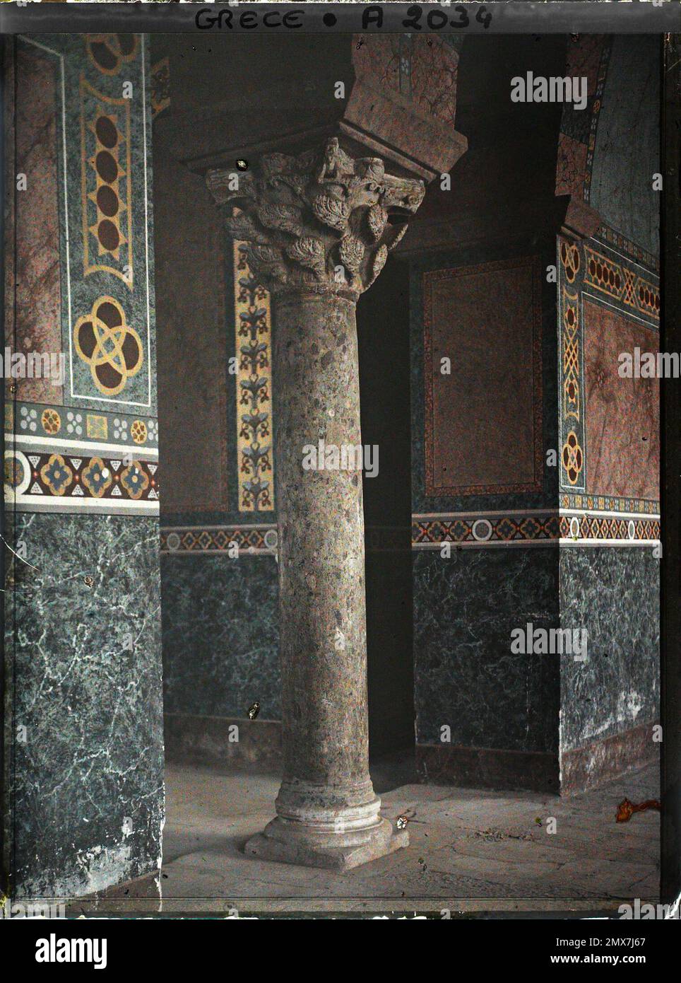 Salonicco, Grecia un tendone con acanthe arrotolate , 1913 - Balcani - Jean Brunhes e Auguste Léon - (aprile 23 - giugno 9) Foto Stock