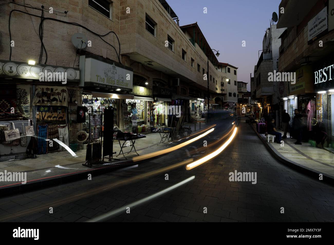 Percorsi stradali nella città di Madaba, Giordania, Medio Oriente Foto Stock