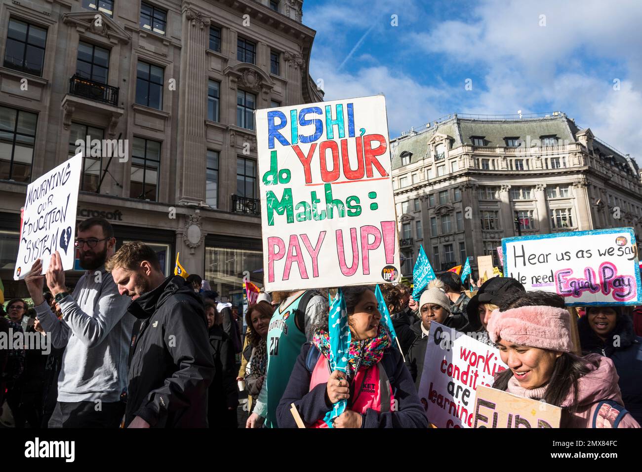 Insegnanti e funzionari pubblici si uniscono allo sciopero di massa sul "walkout Mercoledì", Londra, Regno Unito. 01/02/2023 Foto Stock