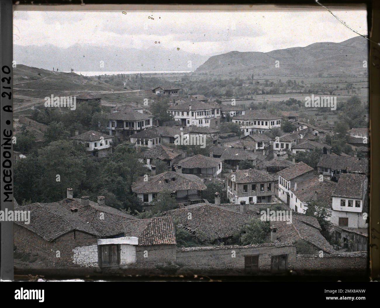 Ochrida (attuale Ohrid), macedone visto dalla periferia nord-ovest di Ohrid , 1913 - Balcani - Jean Brunhes e Auguste Léon - (aprile 23 - giugno 9) Foto Stock