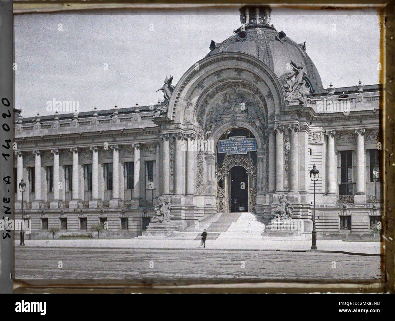 Parigi (8th arr.), Francia le Petit Palais, ingresso della mostra a favore delle opere di guerra, società di artisti francesi e società nazionale di belle arti dal 1 al 30 maggio 1918 , Foto Stock