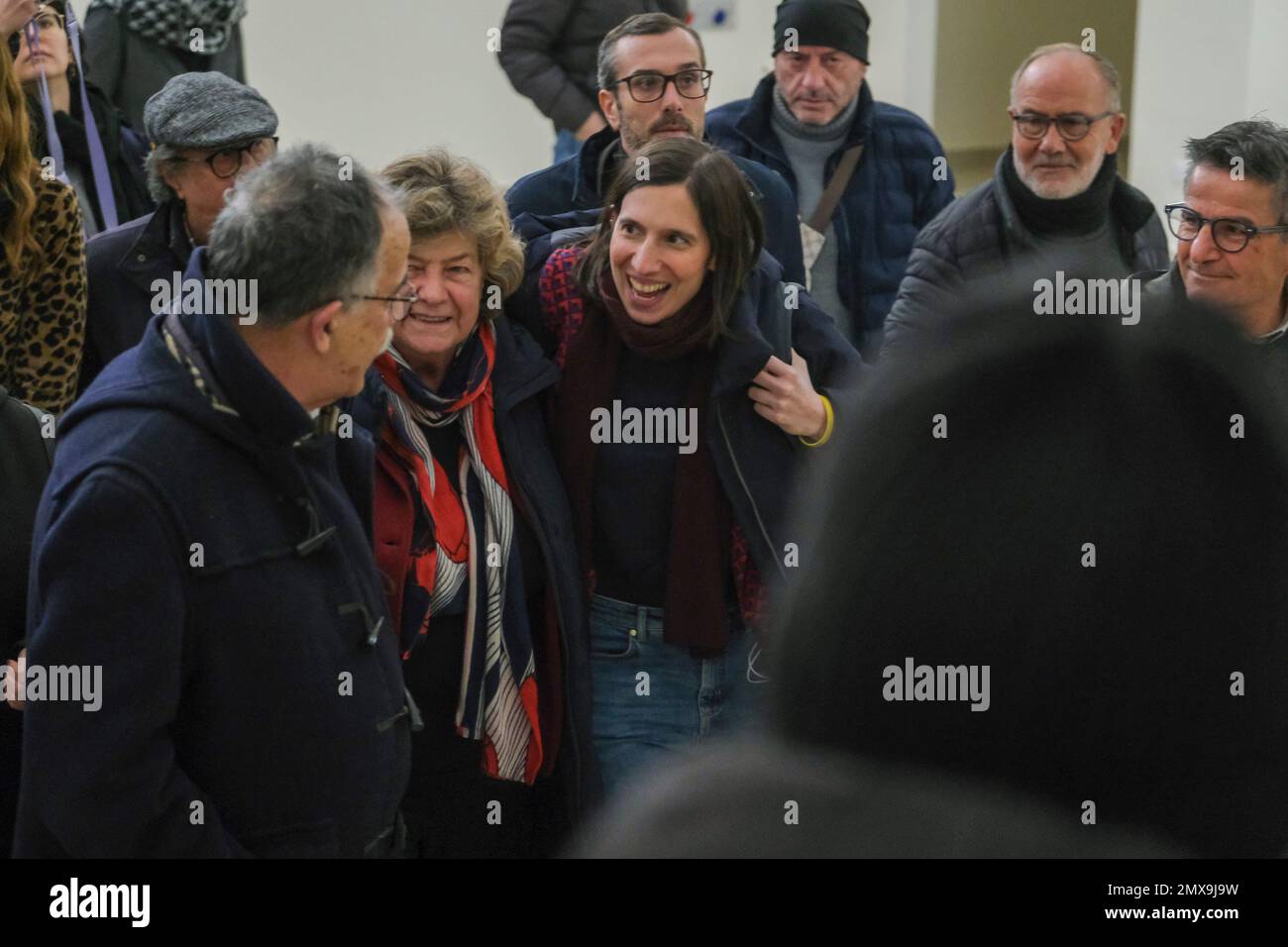 Elly Schlein, il tour del deputato del Partito democratico candidato alla segreteria del partito alle primarie del 26 febbraio inizia con noi Foto Stock