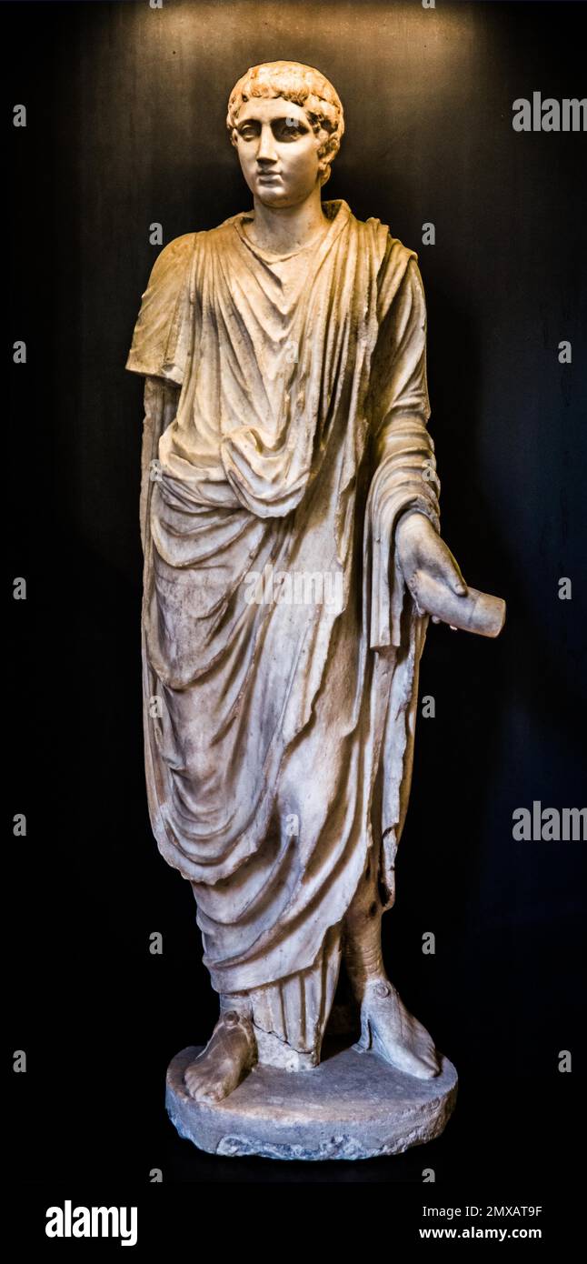 Giovane con toga, marmo, 1st c. C. Palazzo Duccale, Palazzo reale, Castello di San Giorgio, Mantova, Lombardia, Italia, Mantova, Lombardia, Italia Foto Stock
