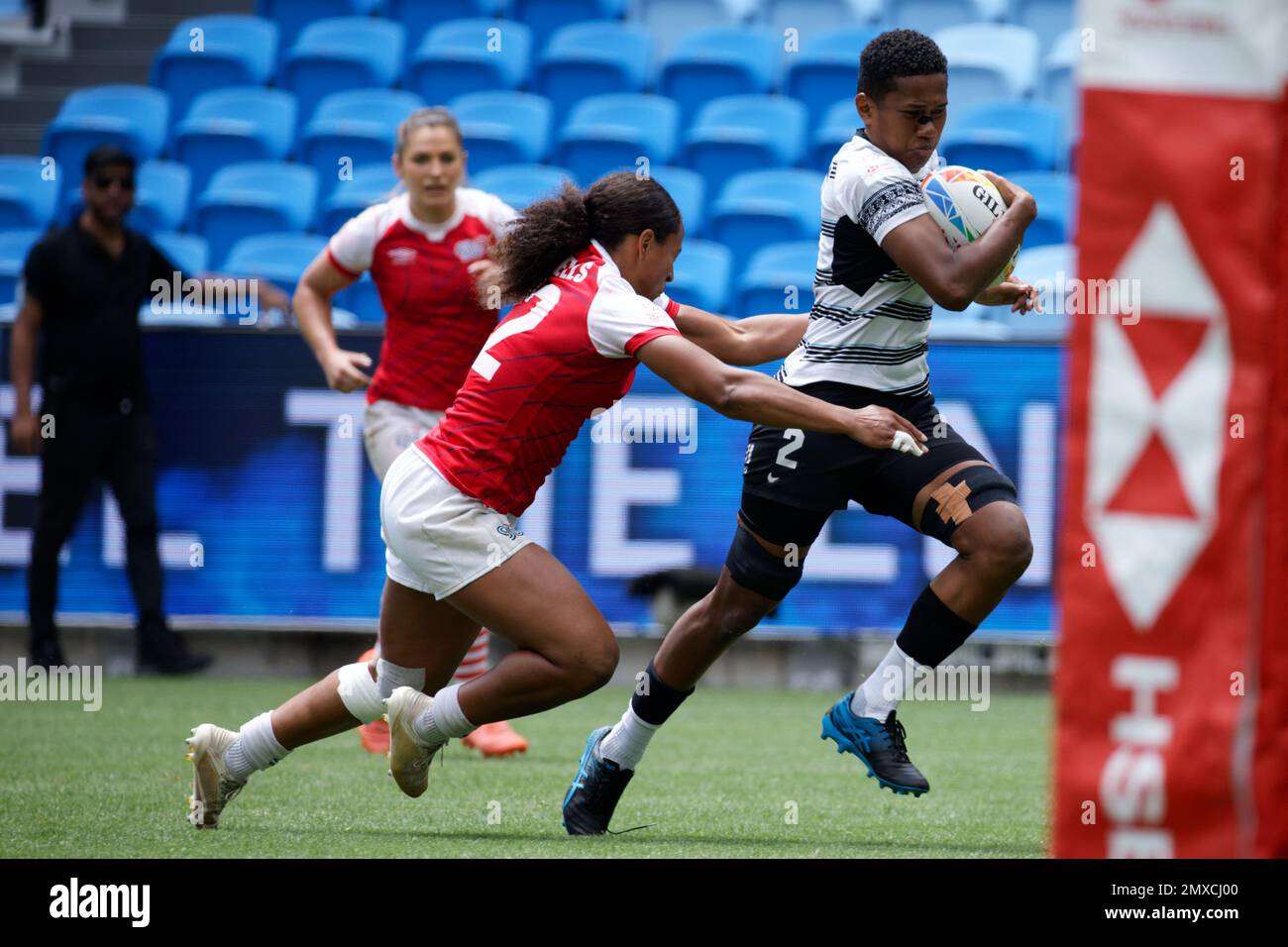 IVA Nabura of Fiji è affrontata durante la partita dei Sydney Sevens del 2023 tra Fiji e Gran Bretagna allo stadio Allianz il 27 gennaio 2023 a Sydney, Aus Foto Stock