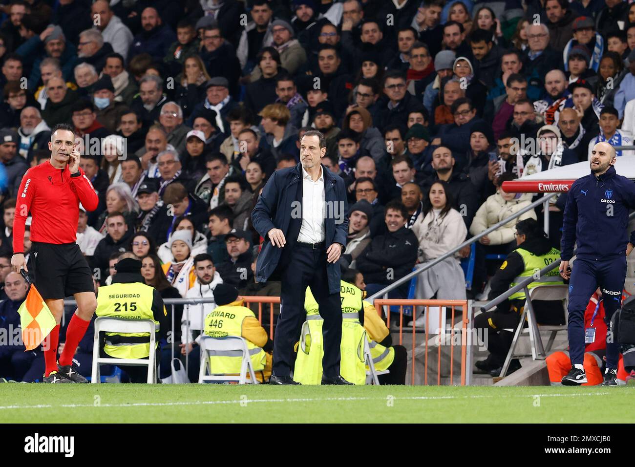Salvador Gonzalez 'Voro', allenatore capo di Valencia durante il campionato spagnolo la Liga partita di calcio tra il Real Madrid e Valencia CF il 2 febbraio 2023 allo stadio Santiago Bernabeu di Madrid, Spagna - Foto: Oscar J Barroso/DPPI/LiveMedia Foto Stock