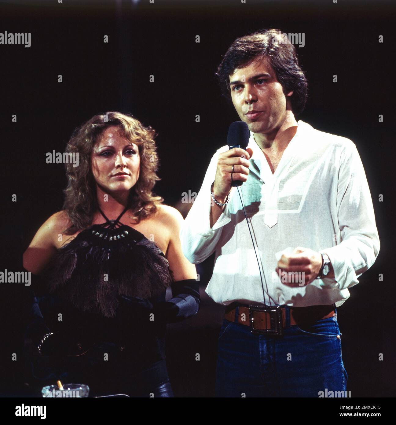 Rockpop, Konzert- und Live-Musik-Sendereihe, Deutschland 1977 - 1982, Sendung vom 22. Juli 1978, Maggie Ryder, englische Musikerin und Moderator Christian Simon Foto Stock