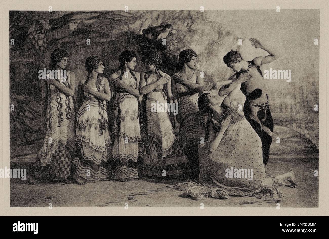 Faun (Nijinsky) e cinque maenadi. Scena dal balletto Nijinsky 'il pomeriggio di un Faun'. Museo: COLLEZIONE PRIVATA. Autore: Barone Adolphe Edward Sigismund De Meyer. Foto Stock