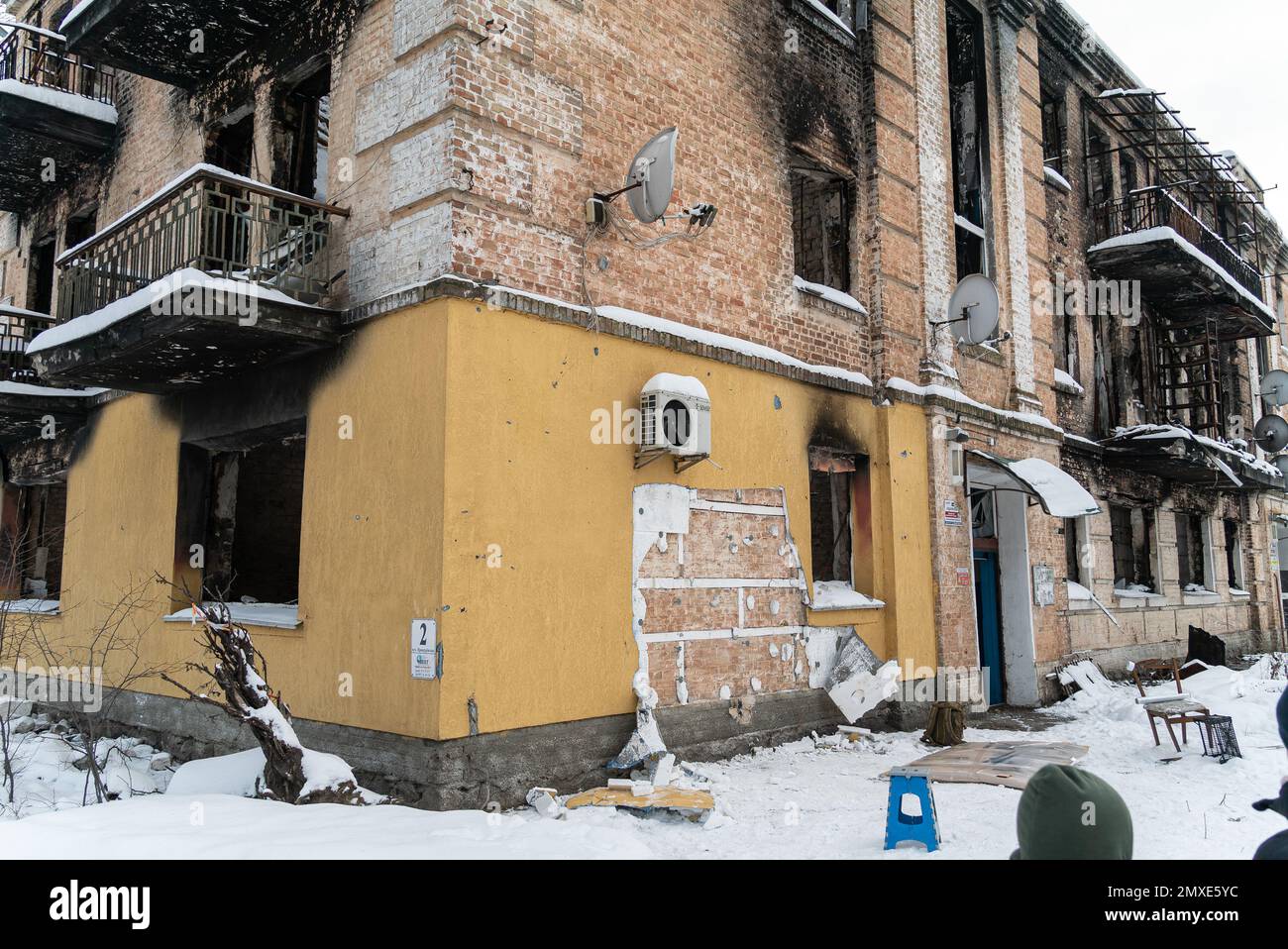 GOSTOMEL, UCRAINA - 02 DICEMBRE 2022: Scena del crimine dopo il furto di graffiti Banksy a Gostomel, Ucraina Foto Stock