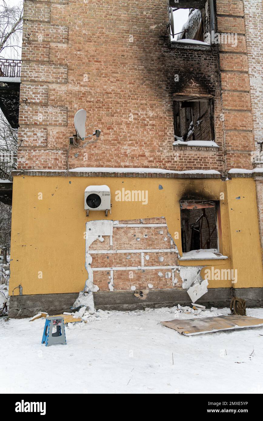 GOSTOMEL, UCRAINA - 02 DICEMBRE 2022: Scena del crimine dopo il furto di graffiti Banksy a Gostomel, Ucraina Foto Stock
