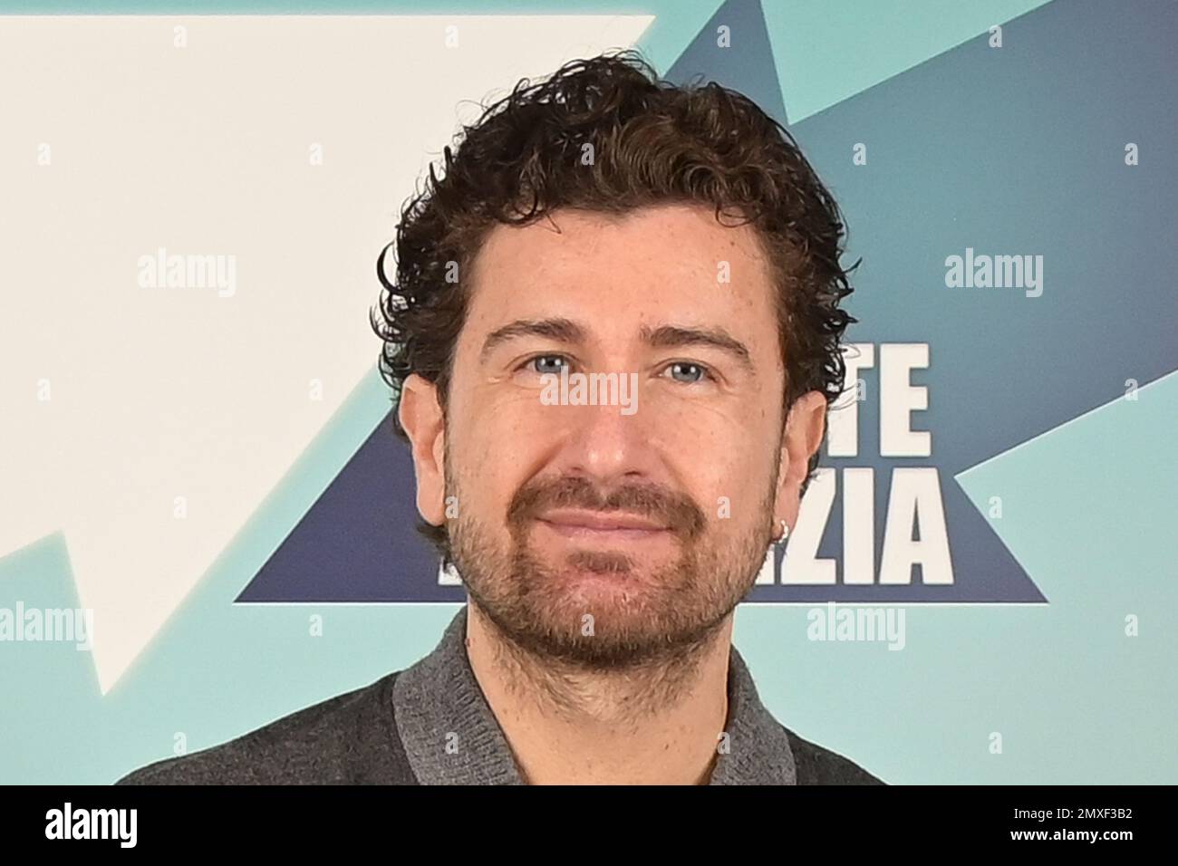 Roma, Italia. 03rd Feb, 2023. Alessandro Siani partecipa a una foto del film 'tramite amicizie' all'NH Collection Hotel Giustiniano. Credit: SOPA Images Limited/Alamy Live News Foto Stock