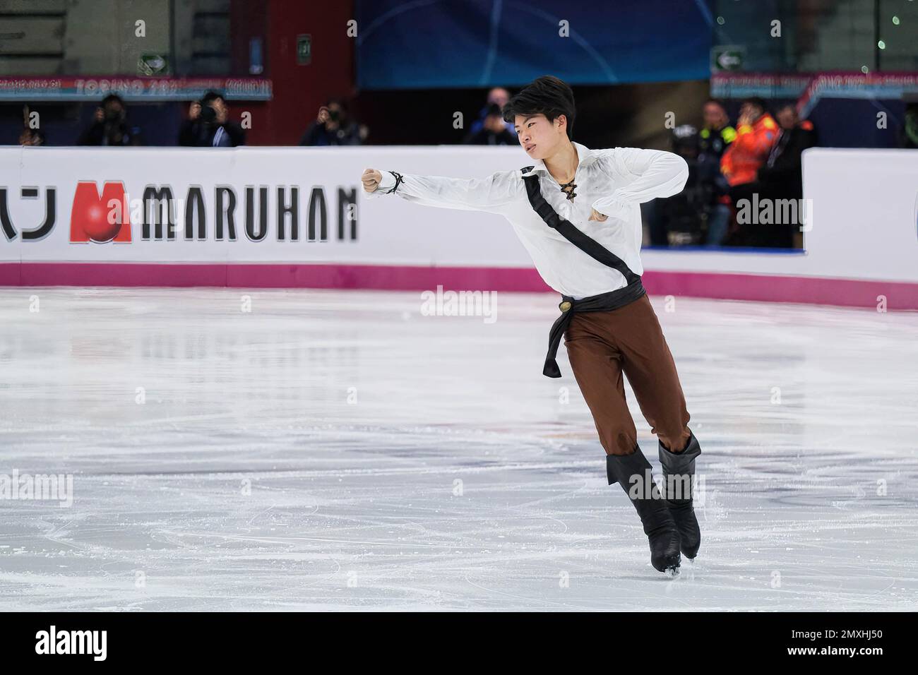 Torino, Italia. 10th Dec, 2022. Nozomu Yoshioka (JPN) si esibisce durante il Junior Men - Free Skating della ISU Grand Prix of Figure Skating Final Torino a Palavela (Foto di Davide di Lalla/SOPA Images/Sipa USA) Credit: Sipa USA/Alamy Live News Foto Stock