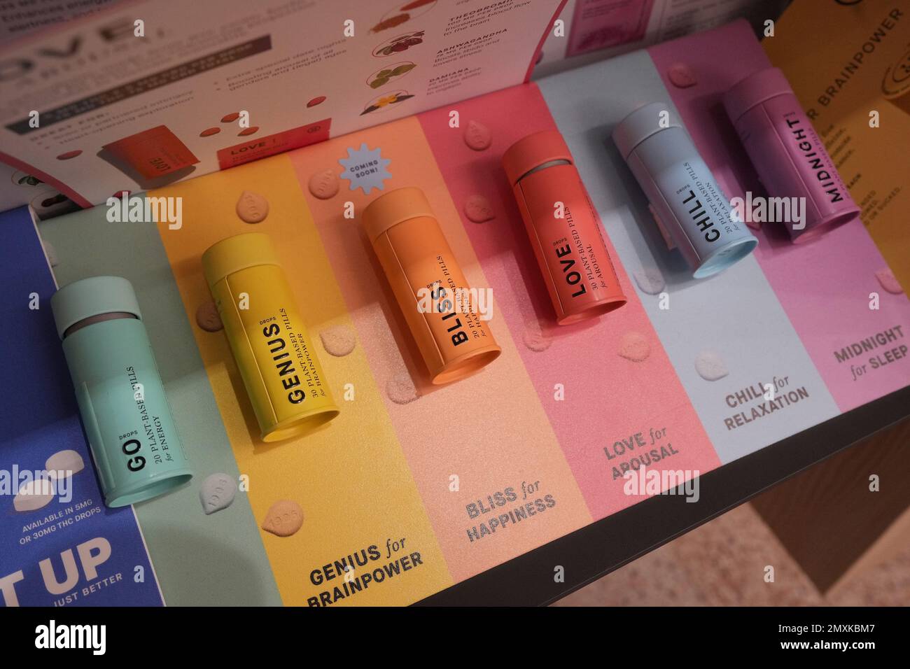 St Louis, Stati Uniti. 03rd Feb, 2023. I colorati oli di cannabis sono disponibili il primo giorno di vendite di cannabis ricreativa nello Stato del Missouri a St Louis il Venerdì, Febbraio 3, 2023. Il Missouri ha autorizzato quasi 200 dispensari a vendere marijuana ricreativa mentre la marijuana medica è legale nello stato dal 2018. Foto di Bill Greenblatt/UPI Credit: UPI/Alamy Live News Foto Stock