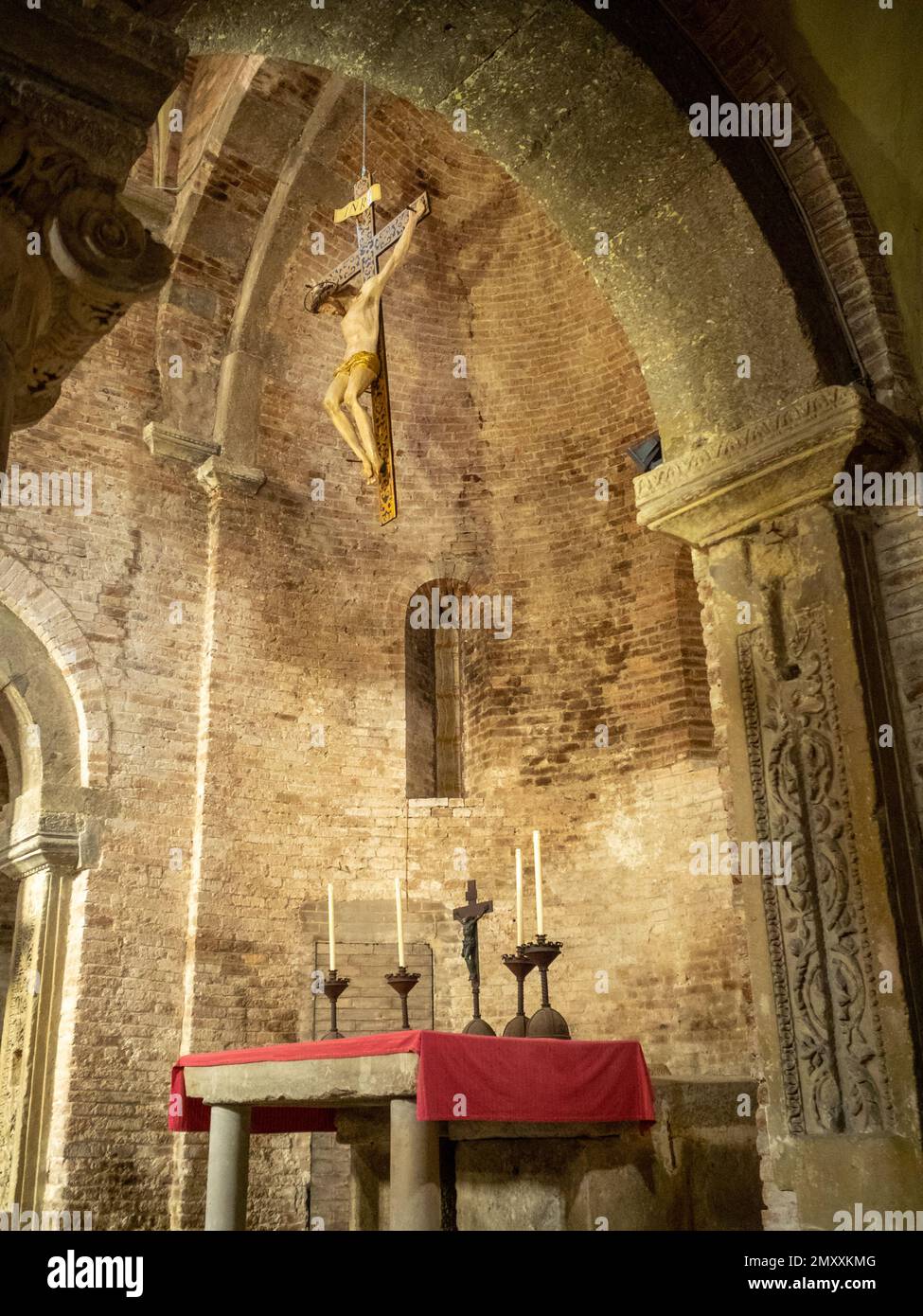 Altare della Chiesa dei Santi vitale e agricola, Bologna Foto Stock