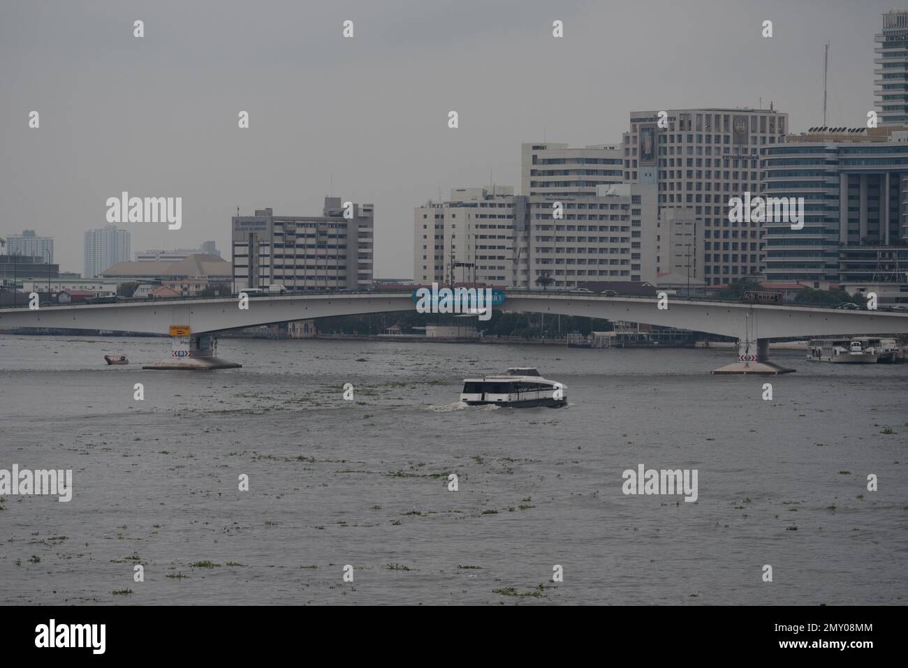 Bangkok, Thailandia. 4th Feb, 2023. La divisione Air Quality and Noise Management, Environment Bureau Bangkok, ha riportato i risultati delle misurazioni del PM2,5 nelle prime ore del mattino del 4 febbraio 2023. Il particolato PM2,5 è stato misurato e ha ottenuto la media di Bangkok. 36,3 microgrammi per metro cubo (Âµg/m3) l'attuale PM2,5 tende a diminuire rispetto a ieri nello stesso periodo. (Credit Image: © Teera Noisakran/Pacific Press via ZUMA Press Wire) SOLO PER USO EDITORIALE! Non per USO commerciale! Credit: ZUMA Press, Inc./Alamy Live News Foto Stock