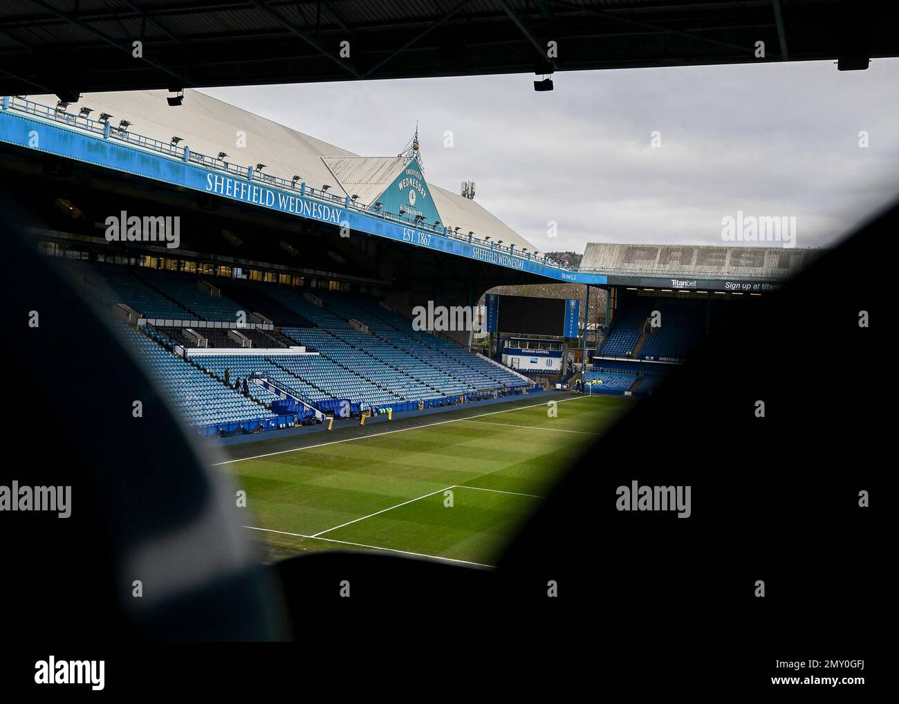 Sheffield, Regno Unito. 04th Feb, 2023. Vista generale di Hillsborough durante la partita della Sky Bet League 1 Sheffield Mercoledì vs Plymouth Argyle a Hillsborough, Sheffield, Regno Unito, 4th Febbraio 2023 (Photo by Stanley Kasala/News Images) a Sheffield, Regno Unito il 2/4/2023. (Foto di Stanley Kasala/News Images/Sipa USA) Credit: Sipa USA/Alamy Live News Foto Stock