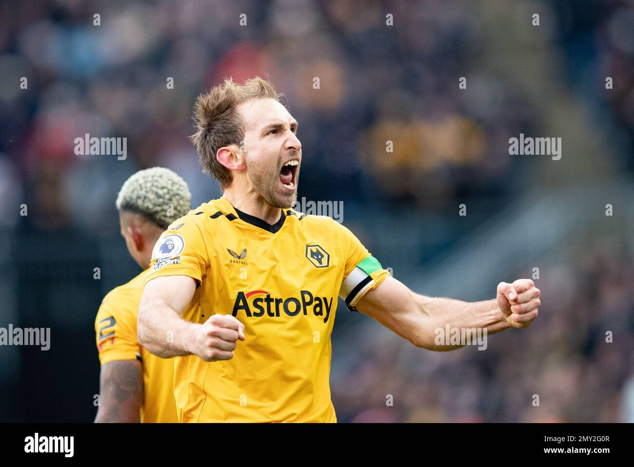 Craig Dawson of Wolves festeggia il secondo goal della partita della Premier League tra Wolverhampton Wanderers e Liverpool a Molineux, Wolverhampton, sabato 4th febbraio 2023. (Foto: Gustavo Pantano | NOTIZIE MI) Credit: NOTIZIE MI & Sport /Alamy Live News Foto Stock