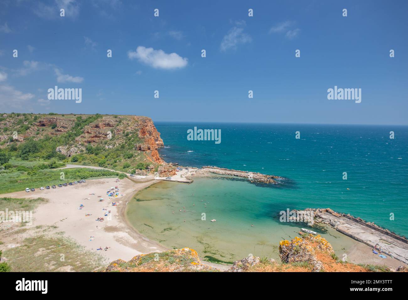 Vista aerea della spiaggia di Bolata in Bulgaria.Bolata è una piccola insenatura e riserva naturale situato nel nord. La spiaggia di sabbia e' di origine naturale Foto Stock