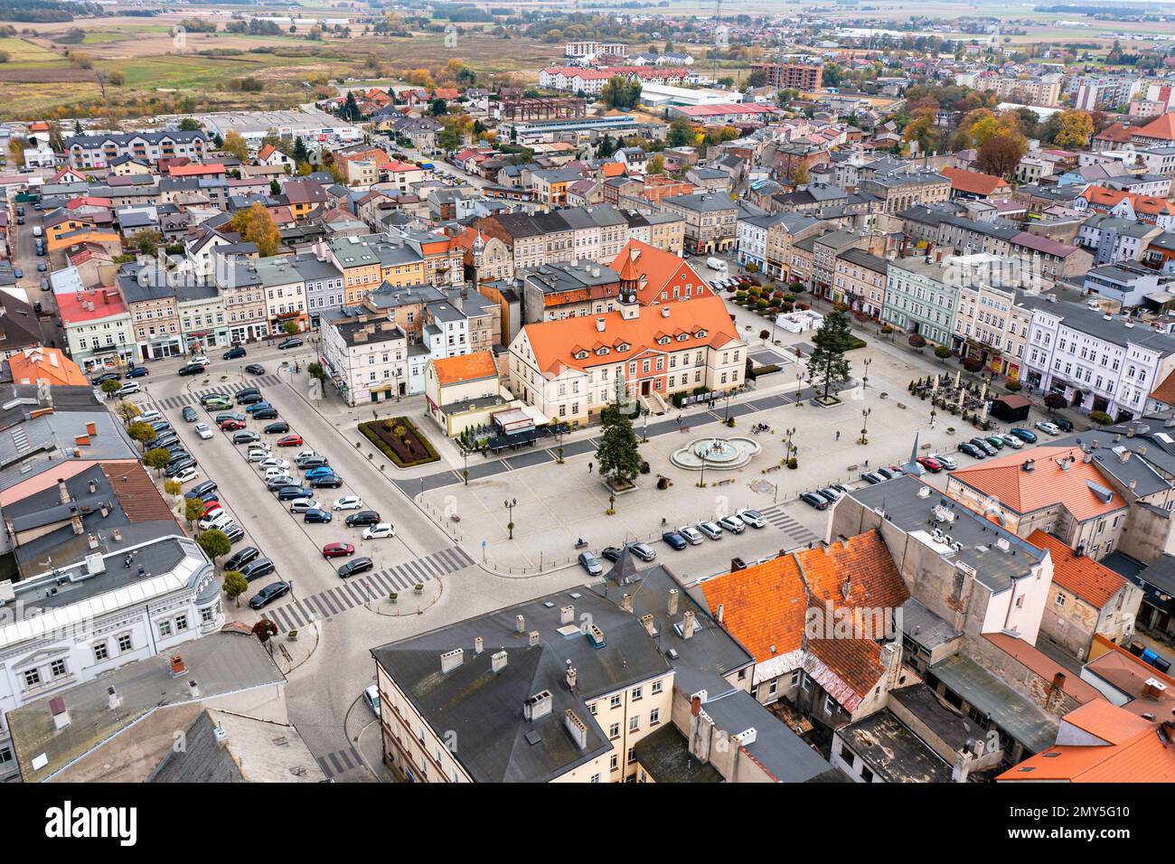 Vista aerea del centro città e del mercato cittadino di Kepno Foto Stock