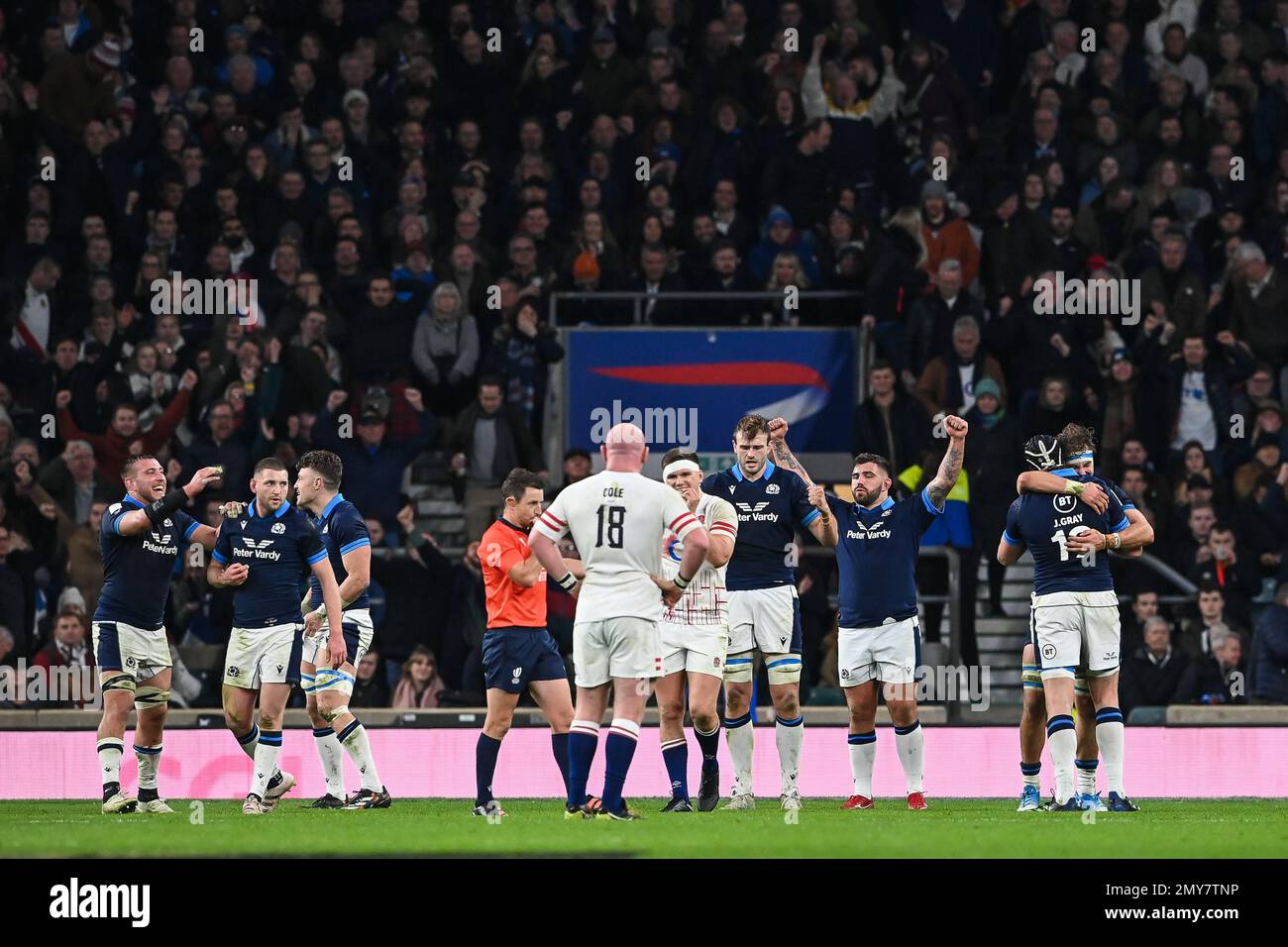 Scozia festeggia la vittoria della partita Guinness 6 Nations 2023 Inghilterra vs Scozia al Twickenham Stadium, Twickenham, Regno Unito, 4th febbraio 2023 (Photo by Craig Thomas/News Images) Foto Stock