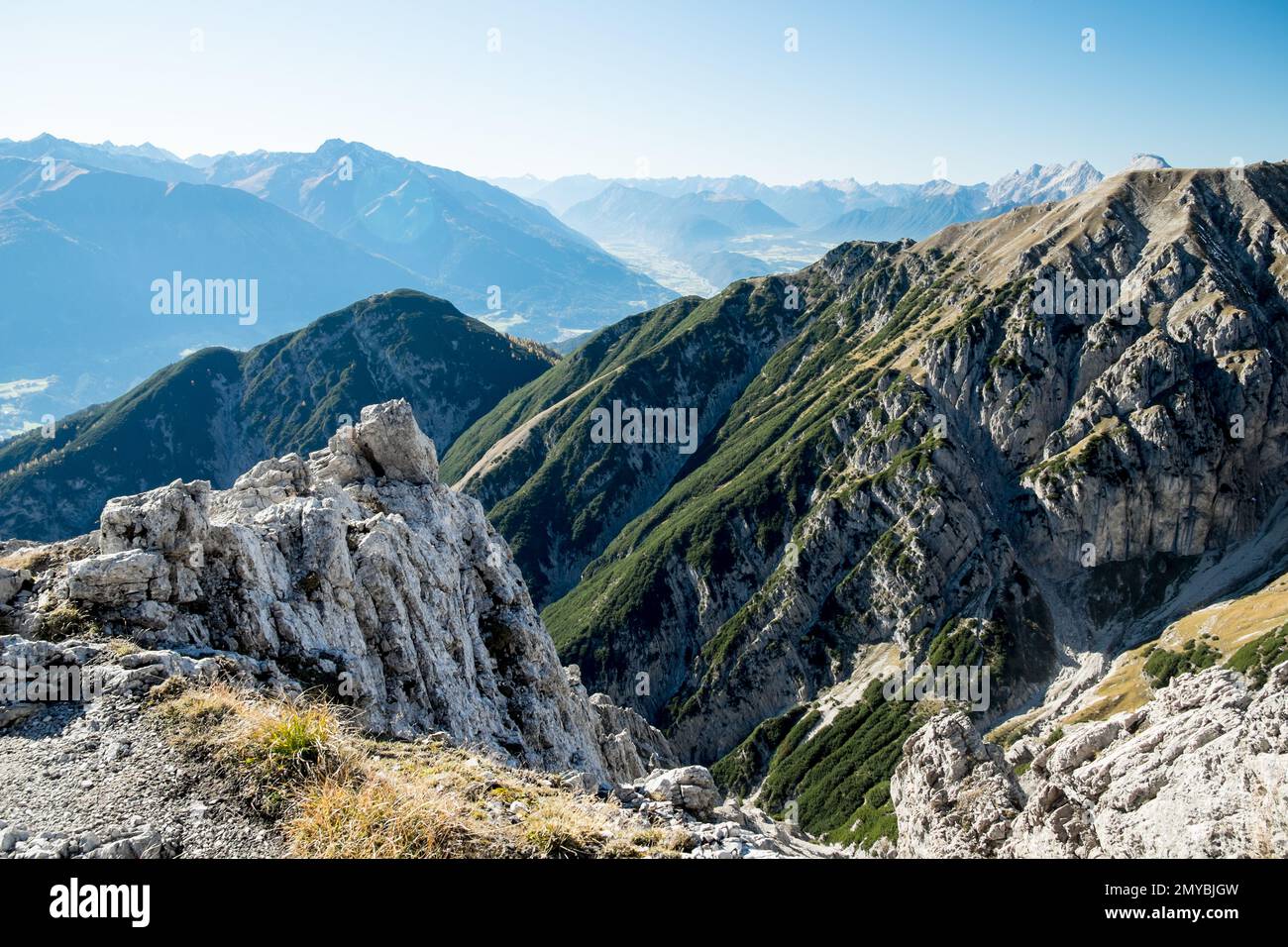 Felsig Alpenlandschaft Foto Stock