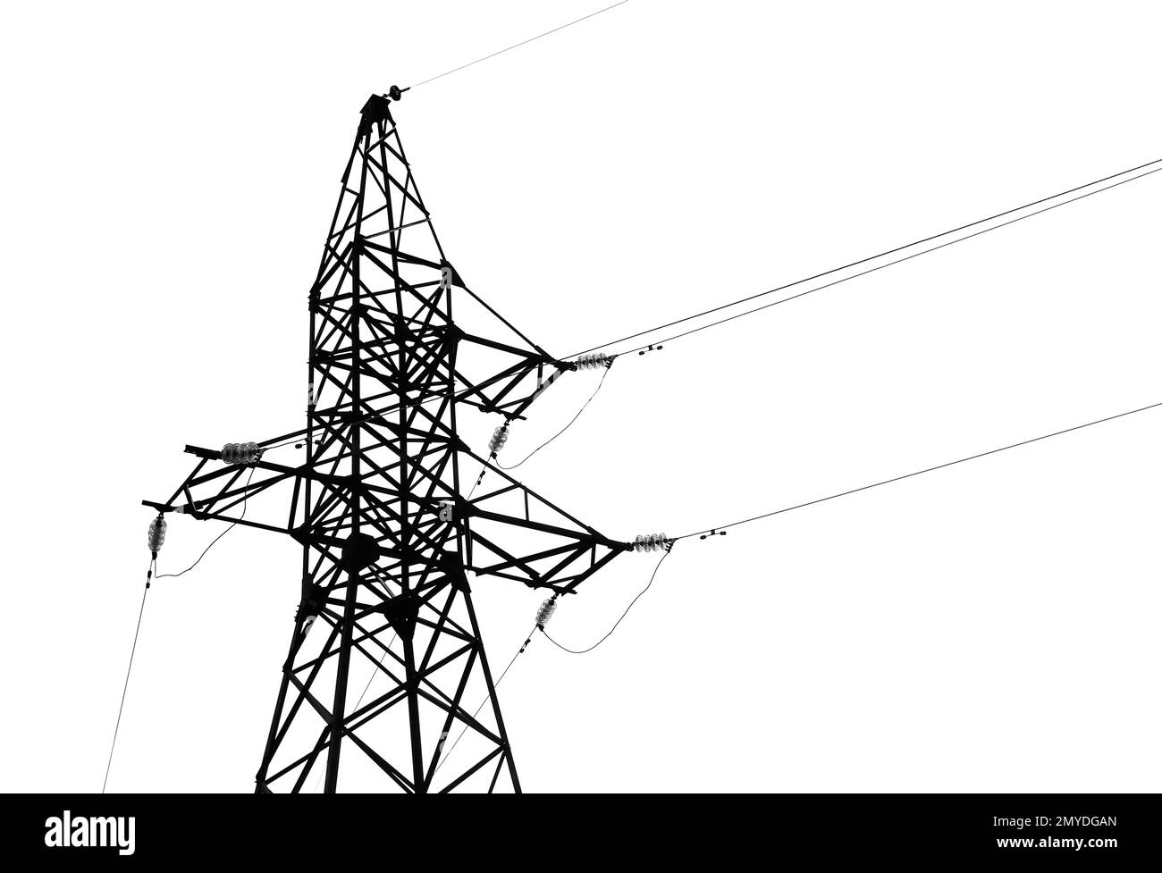 Torre ad alta tensione isolata su bianco. Trasmissione di potenza elettrica Foto Stock