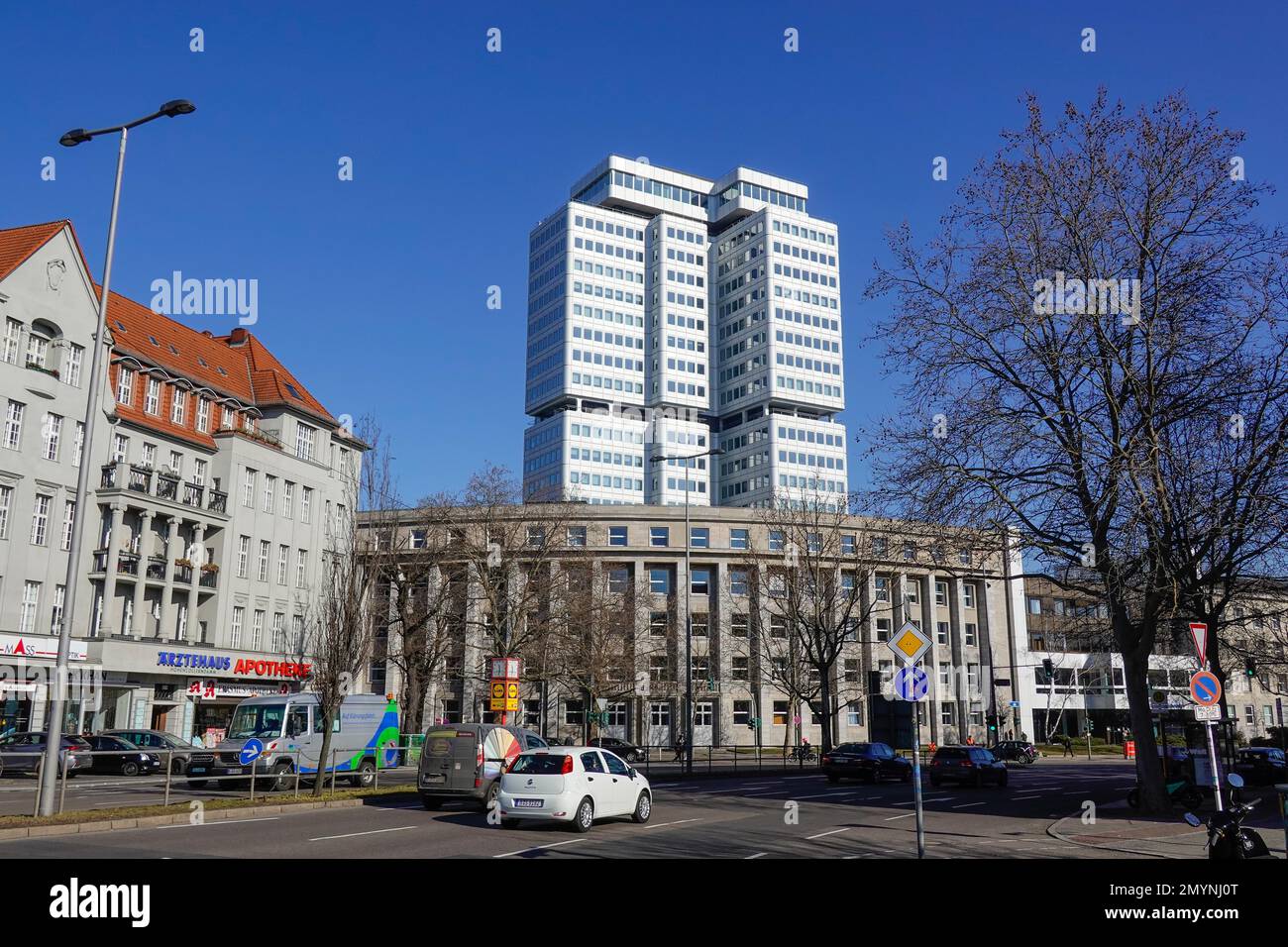 Assicurazione pensioni tedesca, Hohenzollerndamm, Wilmersdorf, Berlino, Germania, Europa Foto Stock