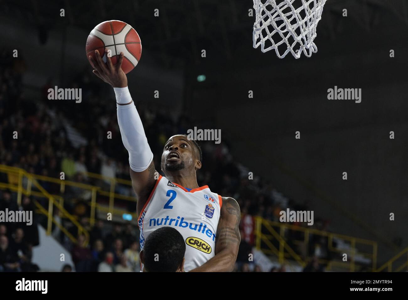 Pala AGSM-AIM, Verona, Italia, 04 febbraio 2023, IKE Iroegbu - NutriBullet Treviso durante Tezenis Verona vs Nutribullet Treviso Basket - Basket Italiano A Serie Championship Foto Stock