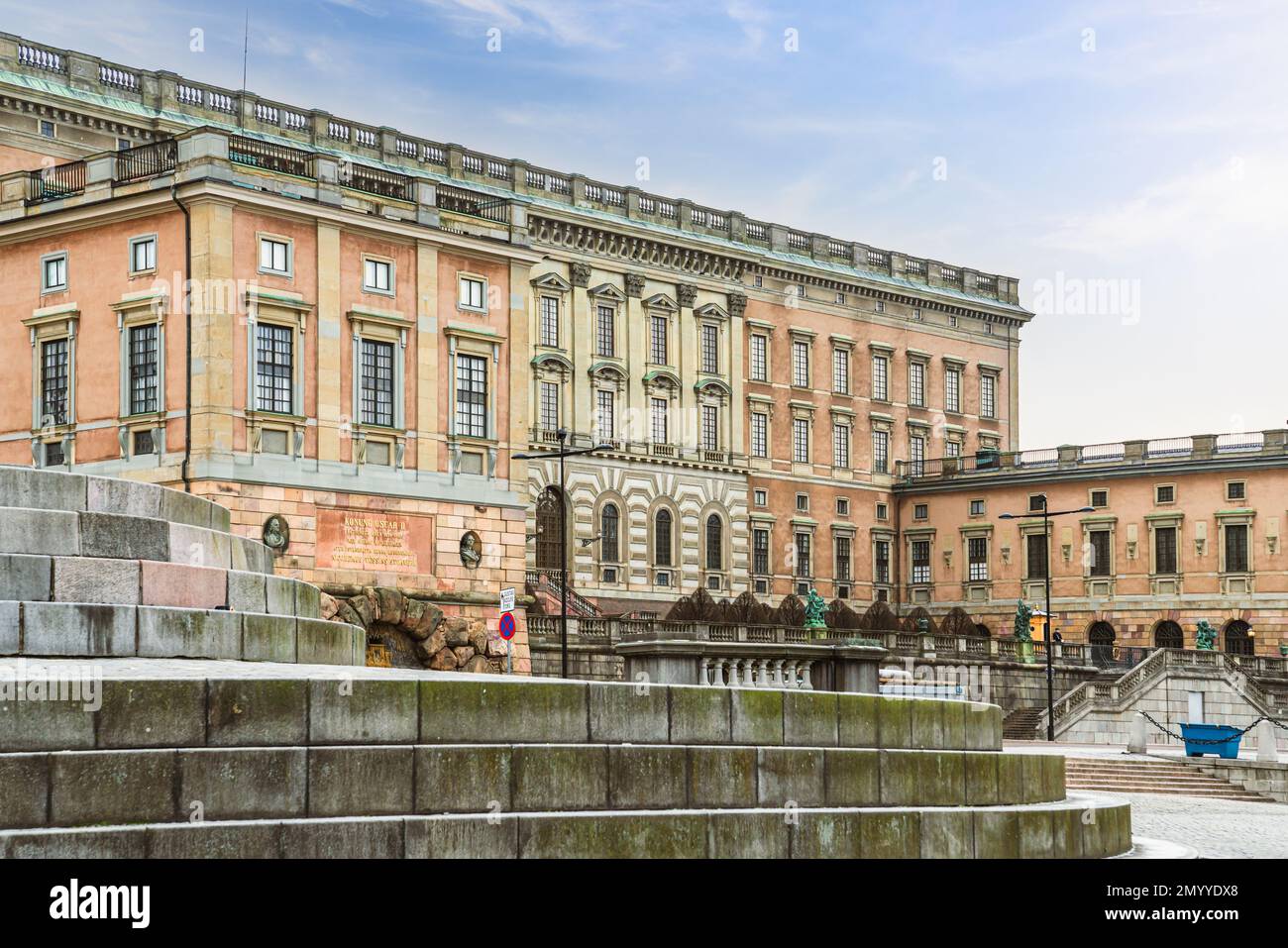 Stoccolma, Svezia. Gennaio 23, 2023. Facciata del Palazzo reale Foto Stock
