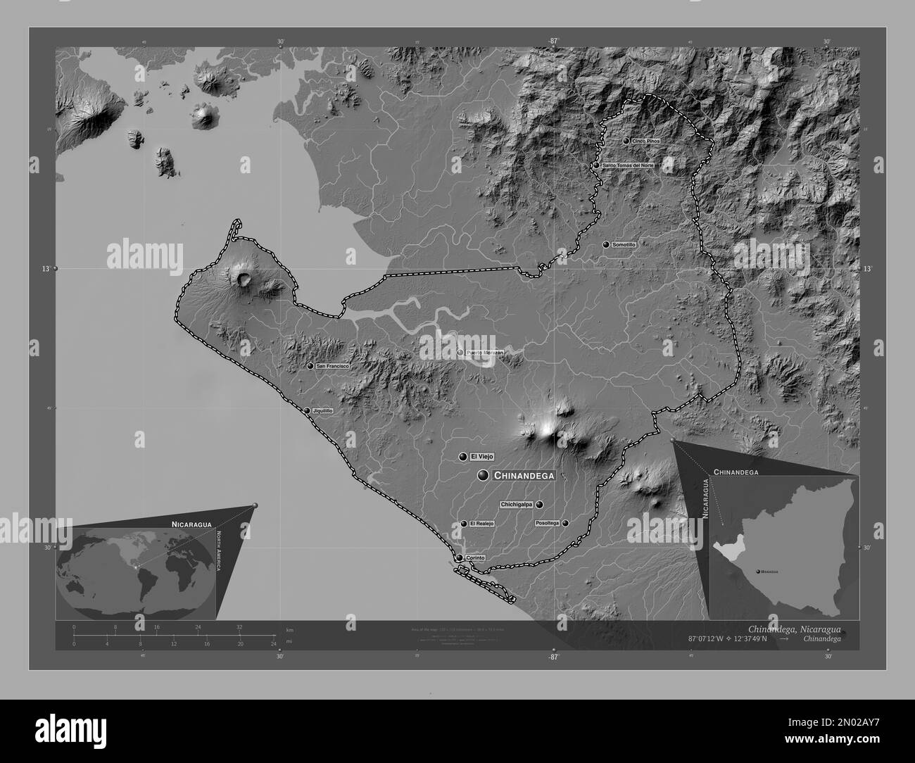 Chinandega, dipartimento del Nicaragua. Mappa altimetrica bilivello con laghi e fiumi. Località e nomi delle principali città della regione. Angolo ausiliario Foto Stock