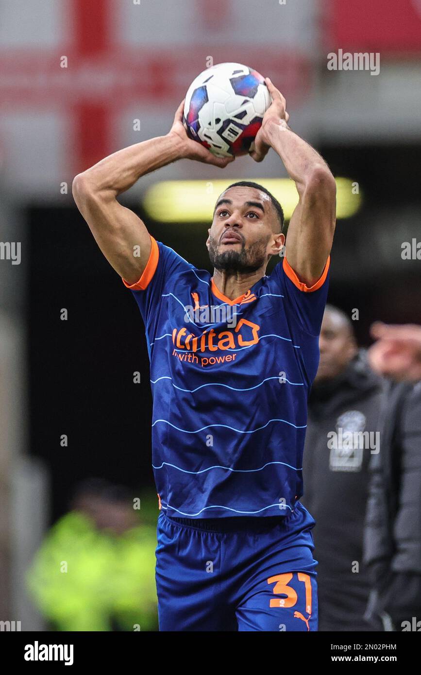 Curtis Nelson #31 di Blackpool durante la partita del campionato Sky Bet Middlesbrough vs Blackpool al Riverside Stadium, Middlesbrough, Regno Unito, 4th febbraio 2023 (Foto di Mark Cosgrove/News Images) Foto Stock