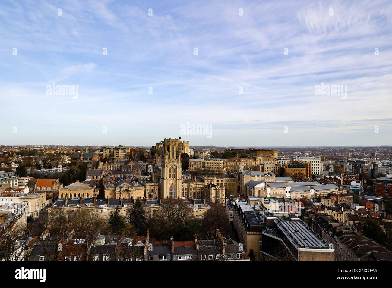 Willa Memorial Building e Bristol University Campus come visto dalla Cabot Tower, Bristol, Regno Unito Foto Stock