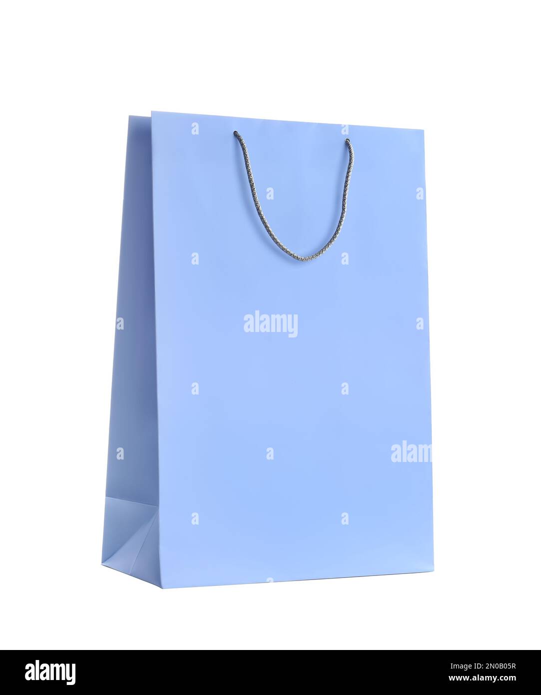 Borsa della spesa di carta blu chiaro isolata su bianco Foto Stock