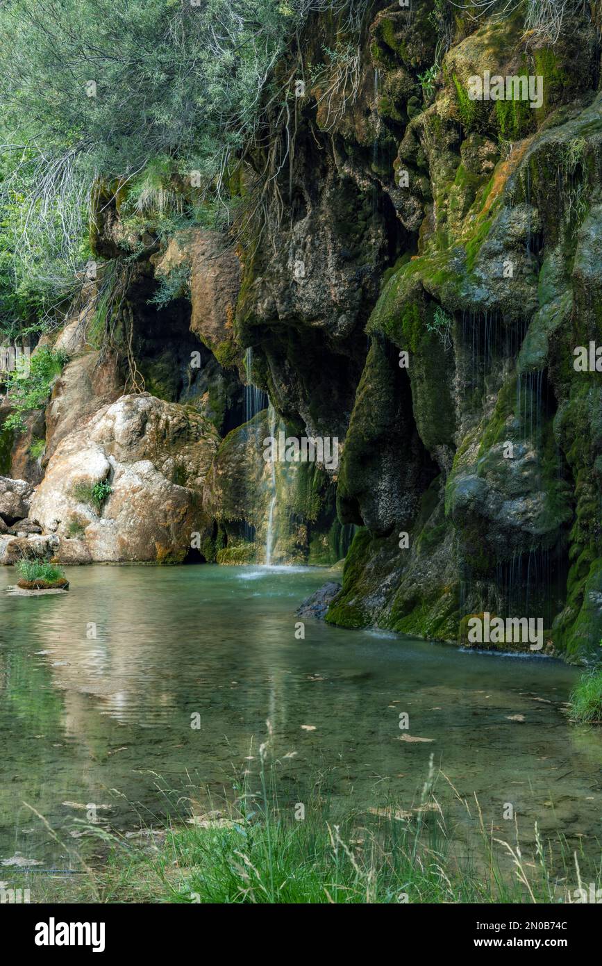 La sorgente del fiume Cuervo (Nacimiento del Rio Cuervo) a Cuenca, Castilla la Mancha, Spagna Foto Stock