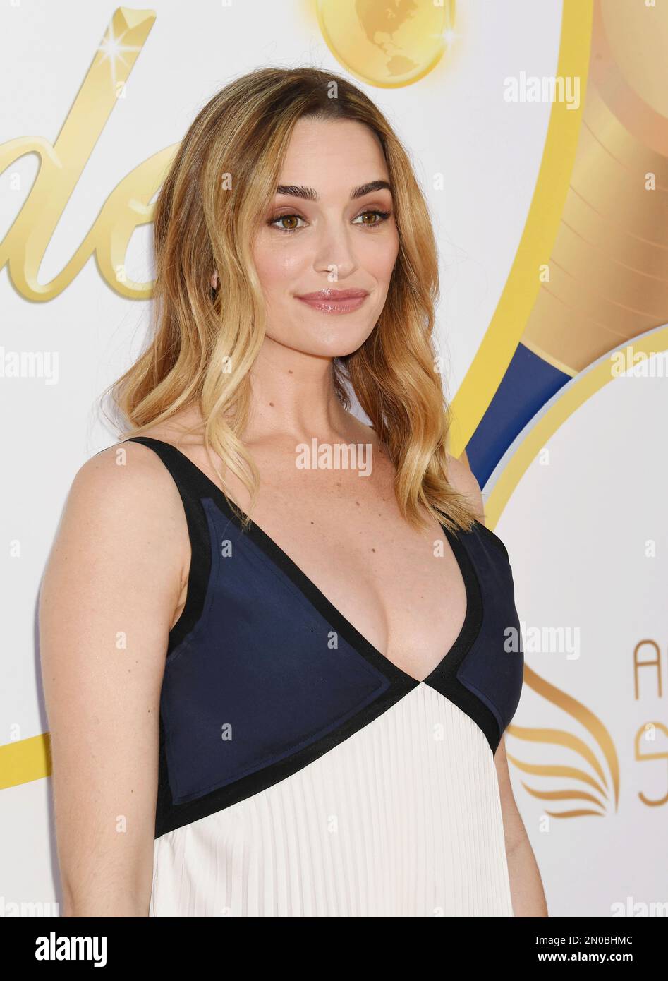 Beverly Hills, California, Stati Uniti. 04th Feb, 2023. Brianne Howey partecipa all'evento Gold Meets Golden 10th Anniversary Year 2023 presso i Virginia Robinson Gardens il 04 febbraio 2023 a Beverly Hills, California. Credit: Jeffrey Mayer/JTM Photos/Media Punch/Alamy Live News Foto Stock