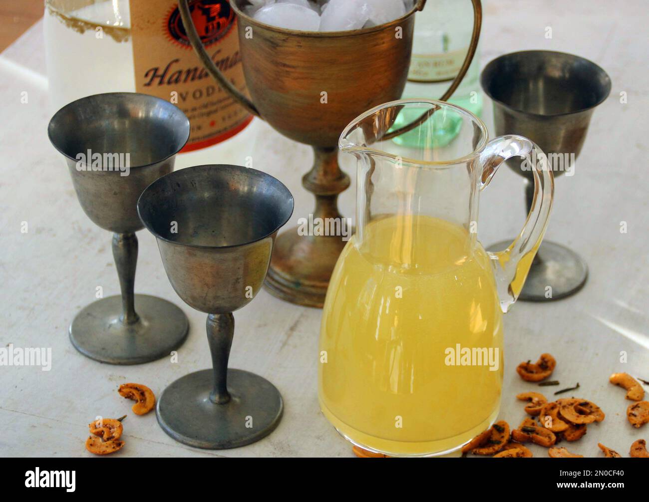 This Jan. 11, 2016 image shows a cocktail called a Monty Python and the Stoli Grail cocktail with vodka, coconut and pineapple juice in Concord, N.H. The drink, inspired by the film, “Monty Python and the Holy Grail” is the creation of Tim Federle, author of "Gone with the Gin." (AP Photo/Matthew Mead) Foto Stock